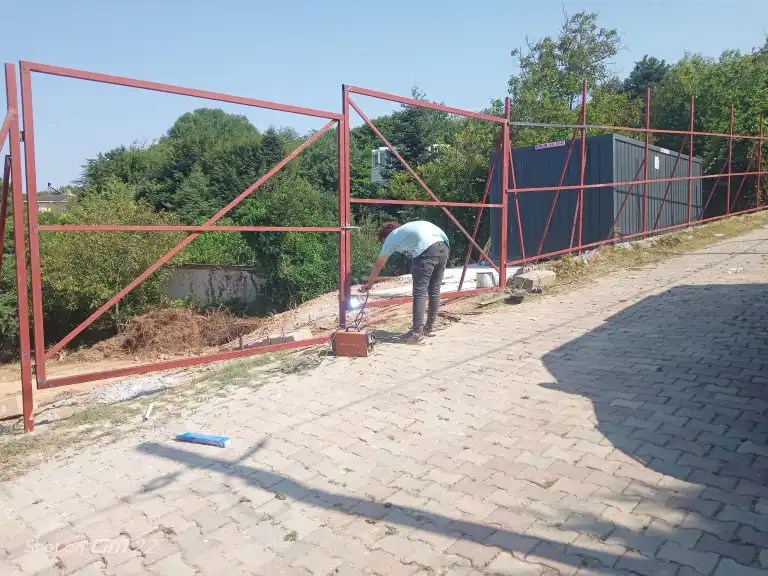 Ümraniye ilçesin deki şantiyemizde kapatma işleri.